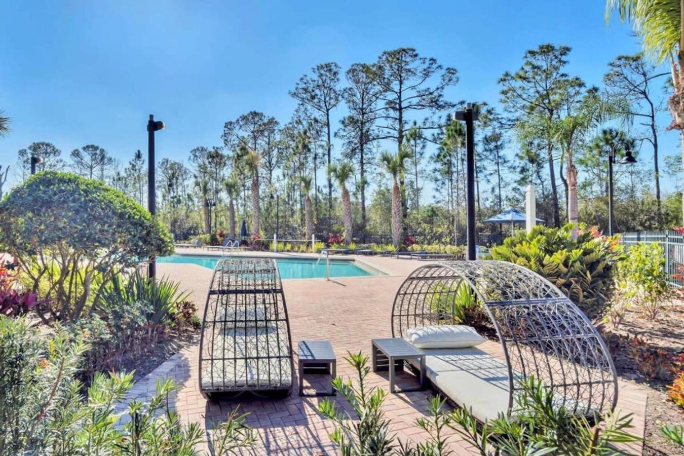 Apartment Upstay Modern 3br Getaway W Pool And Hot Tub Orlando