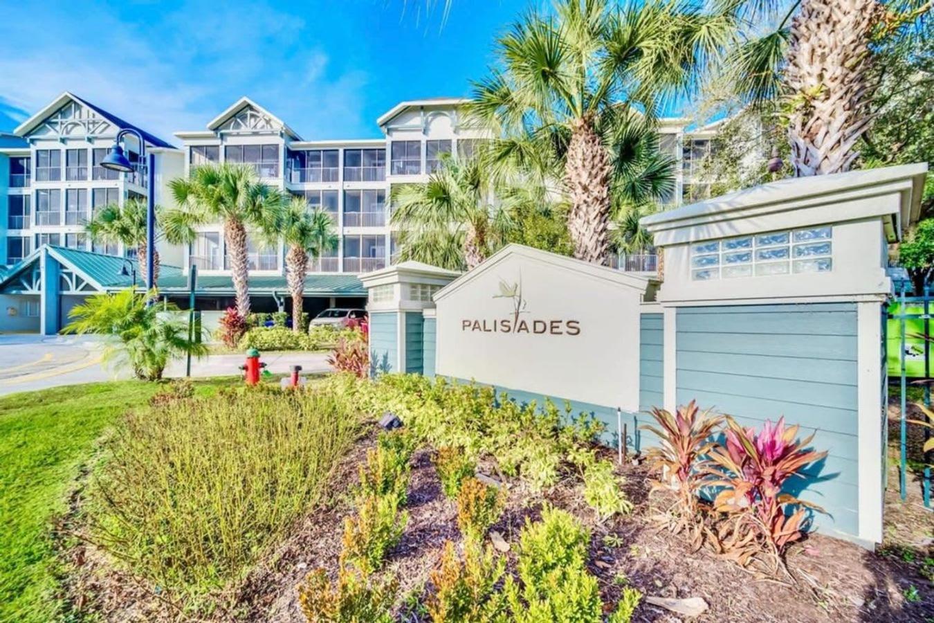 Apartment Upstay Modern 3br Getaway W Pool And Hot Tub *